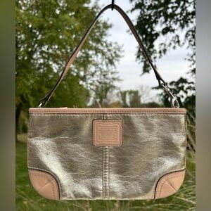 Coach Platinum Mini Purse Large Wristlet Crinkle Patent Leather